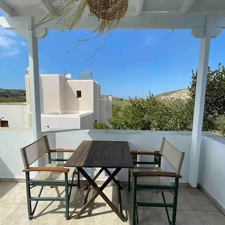 Holiday home Smiling Lemon Avec Piscine Privee Engares